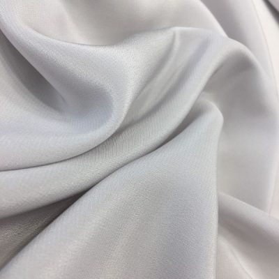 Armani Saf İpek Gri