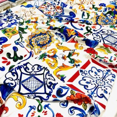 Dolce Gabbaba Özel Etnik Desenli Jorjet Krep