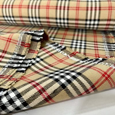 Klasik Burberry Desenli Pamuklu Kumaş