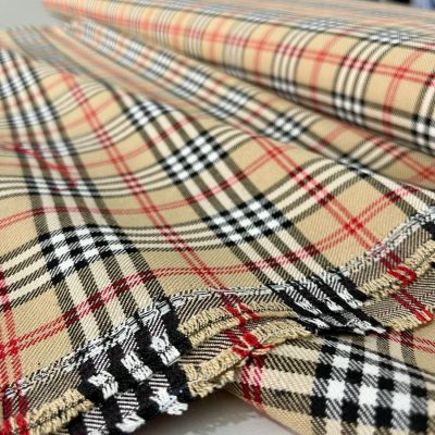 Klasik Burberry Desenli Pamuklu Kumaş