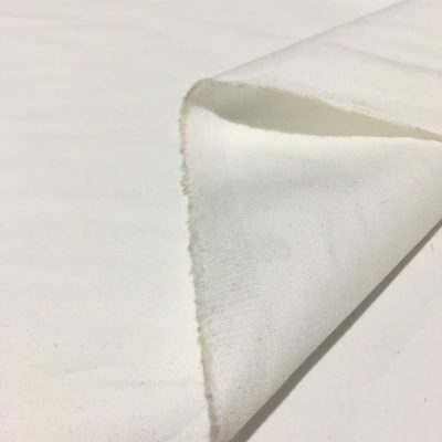 Kırık Beyaz Tok Poplin Kumaş