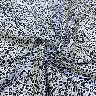 Siyah Beyaz Minik Leopar Desenli Saten