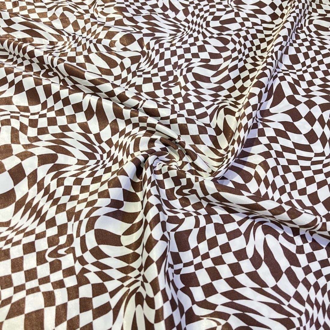 Modern Kahve Desenli İpek Saten Kumaş