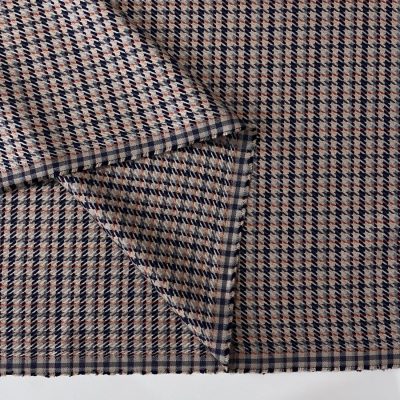 Minik Kazayağı Desenli Flanel Kumaş KRZ