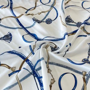 Marka Desenli İpeksi Saten Krep Beyaz