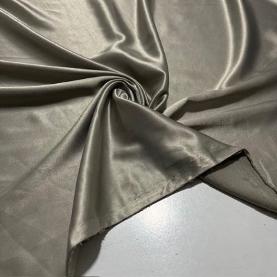 Gri Likralı İpek Saten Kumaş