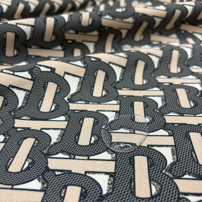 Burberry Yazı Süper Trençkot Kumaş