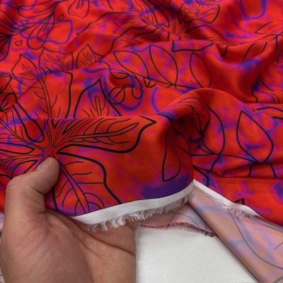 Dior Kırmızı Zemin İpeksi Saten Kumaş KZ