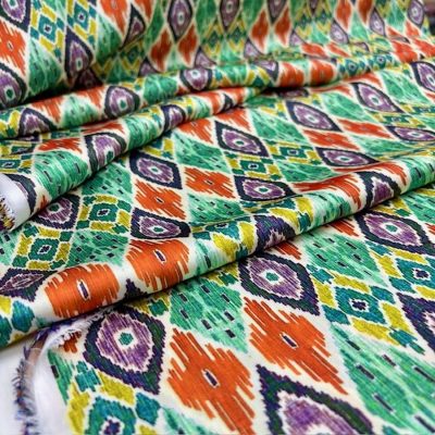 Rengarenk İkat Desenli İpeksi Saten Kumaş KZ