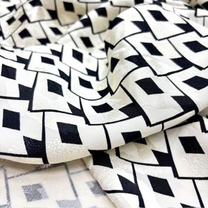 Geometrik Tasarım Jakarlı Pamuklu Cupro Kumaş SRVT