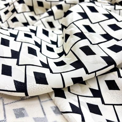 Geometrik Tasarım Jakarlı Pamuklu Cupro Kumaş SRVT