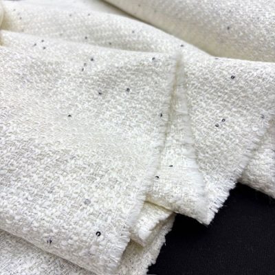 Ekru Beyaz Parıltılı Pullu Tweed Kumaş SRVT