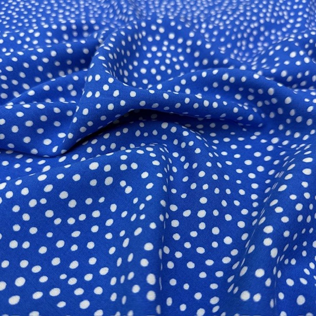 Mavi Beyaz Puantiyeli Pamuklu Viskon Kumaş YVZ