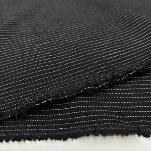 Siyah İnce Çizgili Poliviskon Kumaş SMR