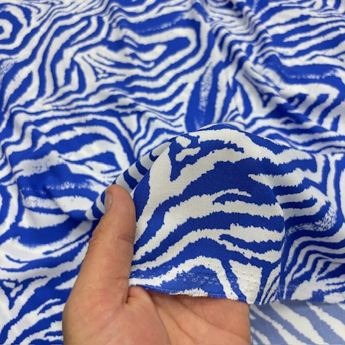 Zebra Alaçatı Viskon Kumaş Mavi