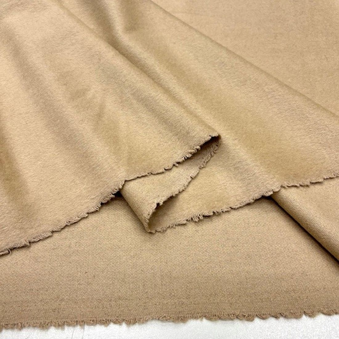 İtalyan Yün Kaşmir Kumaş Camel Bej