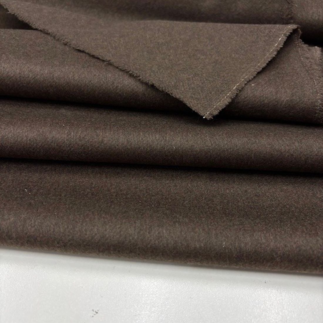 İtalyan Yün Kaşmir Kumaş Kahverengi