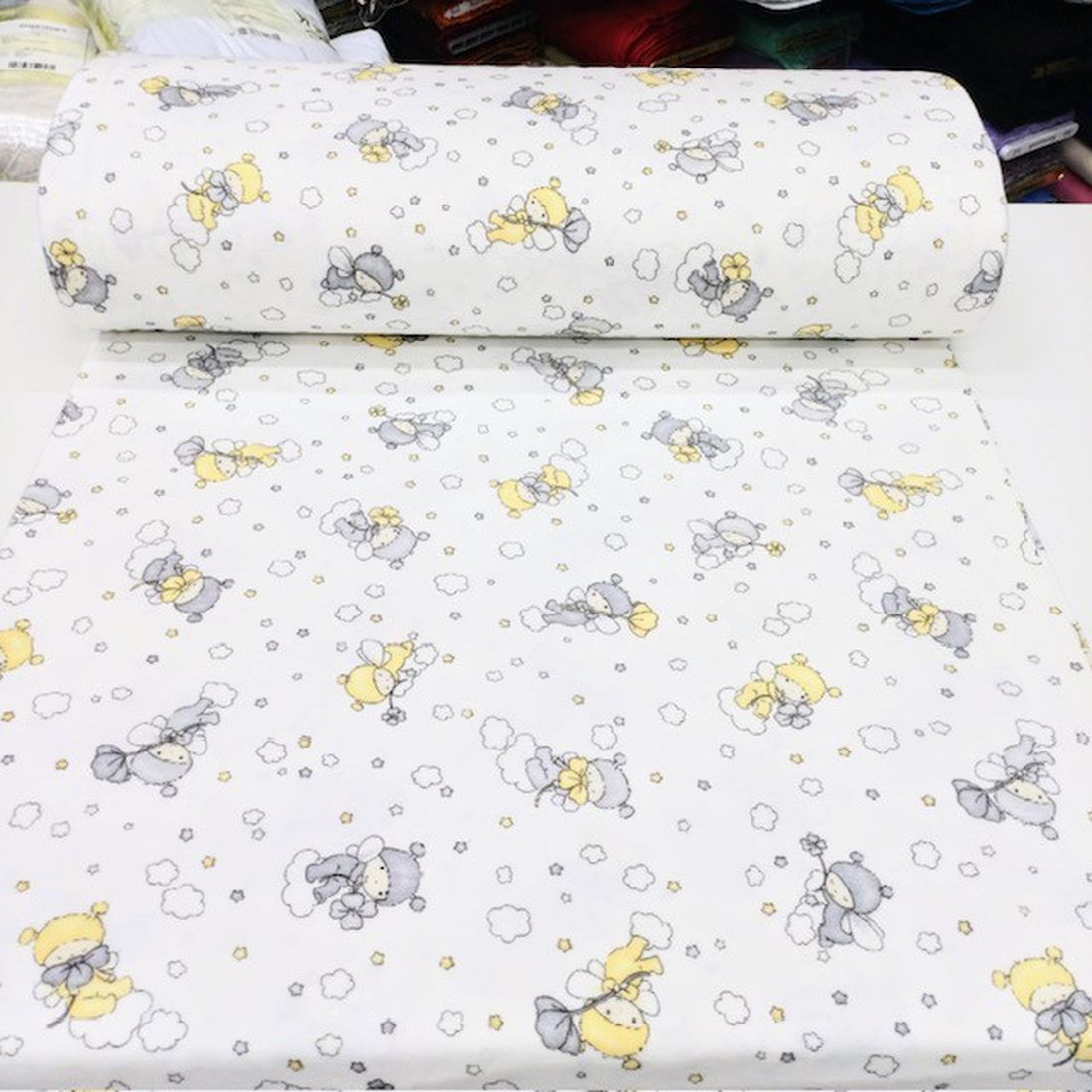 Çiften Bebek Bulut Desenli Pazen Kumaş