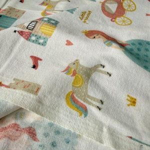 Çiften Küçük Prenses Desenli Pazen Kumaş Arv