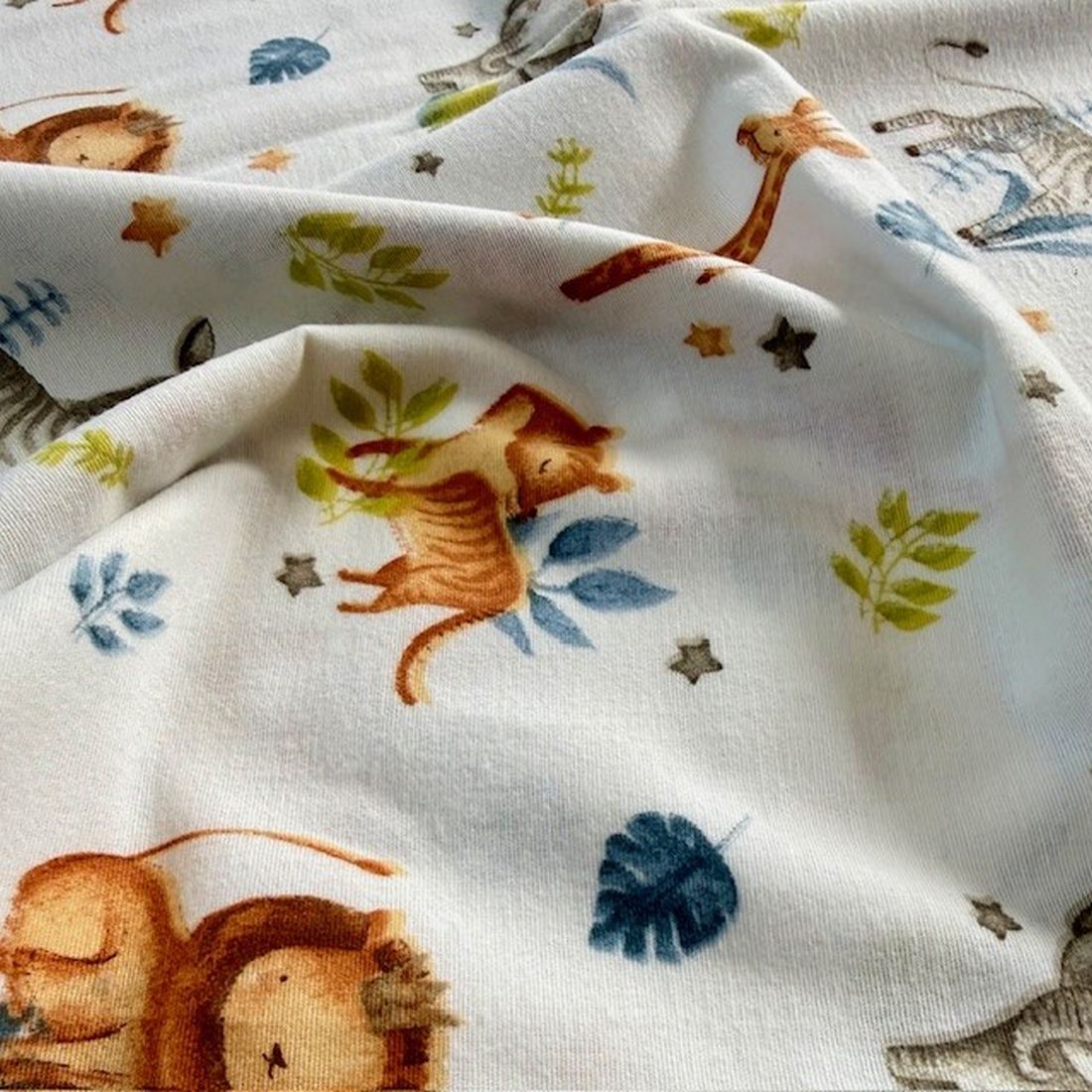 Çiften Madagaskar Desenli Pazen Kumaş Arv