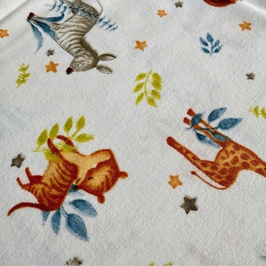 Çiften Madagaskar Desenli Pazen Kumaş Arv