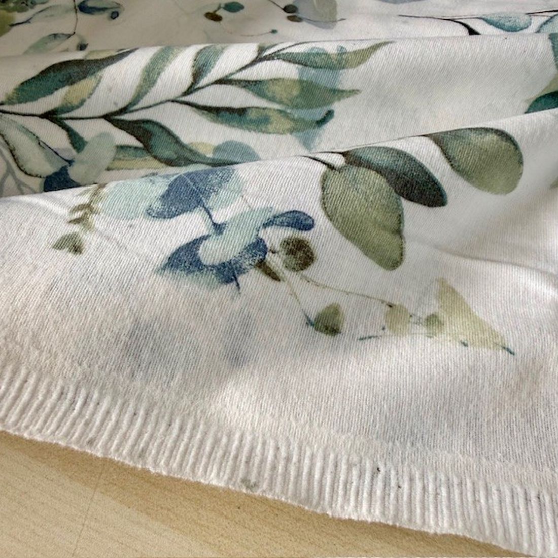 Çiften Okaliptüs Yaprak Desenli Pazen Kumaş