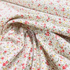 Kırmızı Minik Çiçekli Poplin Kumaş AYT