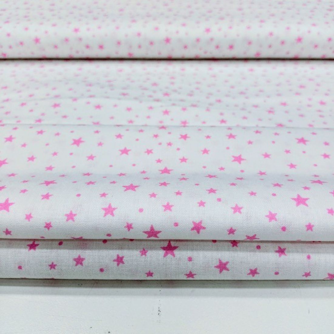 Minik Pembe Yıldızlı Poplin Kumaş AYT
