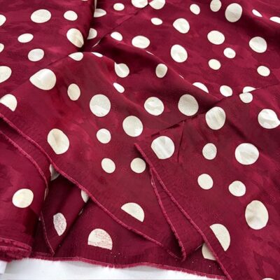 Bordo Ekru Puantiyeli Jakarlı İpeksi Cupro Kumaş SRVT
