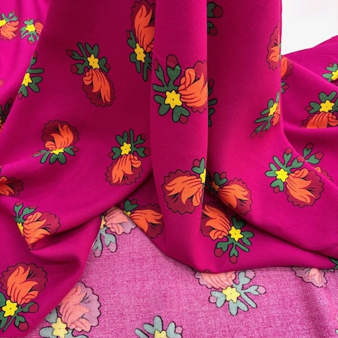Etnik Desenli Viskon Kumaş Fuşya Pembe HSY