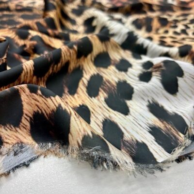Versace Leopar Desenli İpeksi Saten Kumaş