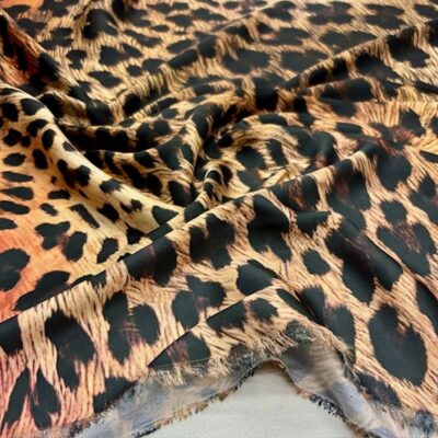 Versace Leopar Desenli İpeksi Saten Kumaş