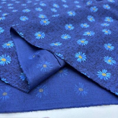Papatya Desenli Poplin Kumaş Mavi