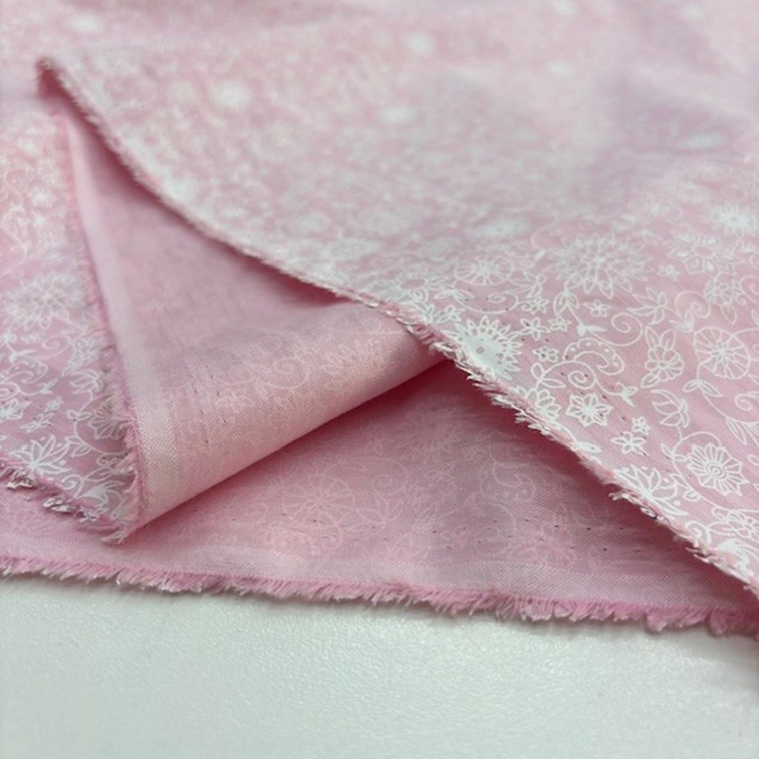 Pembe Çiçekli Pamuk Poplin Kumaş HS